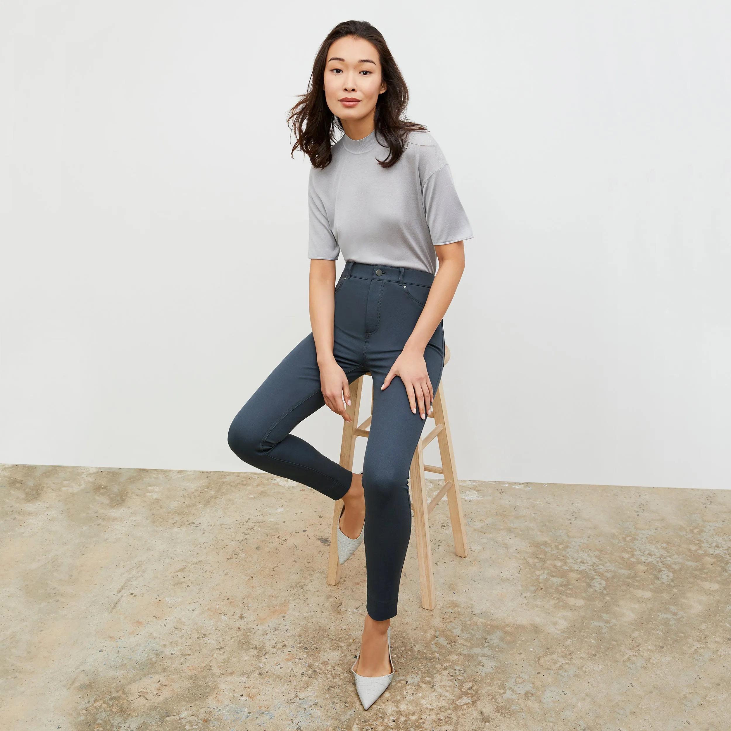 Mia Top - Silk Jersey :: Pale Gray